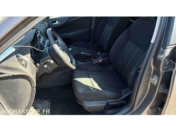 Хэтчбек Citroen C4: фото 3 Хэтчбек Citroen C4: фото 3