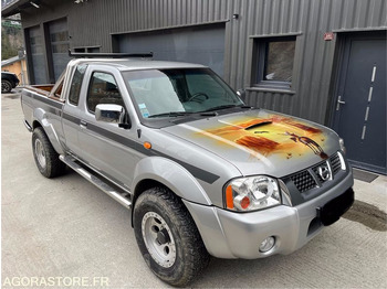 Легковой автомобиль NISSAN Navara