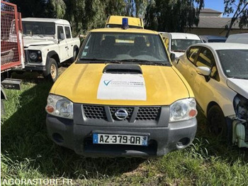Пикап NISSAN