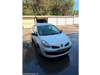 Хэтчбек RENAULT