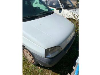 Хэтчбек RENAULT