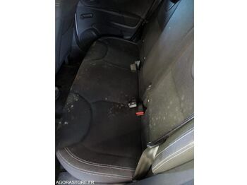 Хэтчбек Renault CLIO: фото 3 Хэтчбек Renault CLIO: фото 3