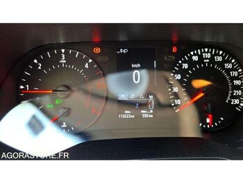 Хэтчбек Renault CLIO: фото 4 Хэтчбек Renault CLIO: фото 4