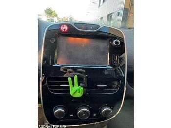 Хэтчбек Renault CLIO: фото 3 Хэтчбек Renault CLIO: фото 3