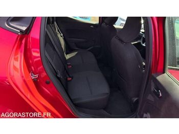 Хэтчбек Renault CLIO: фото 2 Хэтчбек Renault CLIO: фото 2