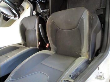 Хэтчбек Renault CLIO: фото 5 Хэтчбек Renault CLIO: фото 5