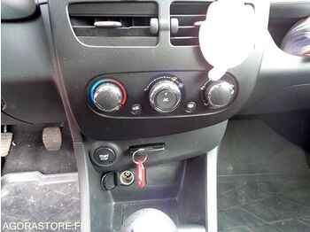 Хэтчбек Renault CLIO: фото 4 Хэтчбек Renault CLIO: фото 4