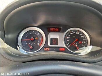Хэтчбек Renault CLIO: фото 4 Хэтчбек Renault CLIO: фото 4