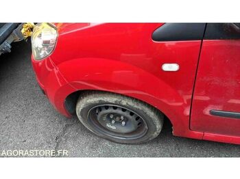 Хэтчбек Renault TWINGO: фото 4 Хэтчбек Renault TWINGO: фото 4