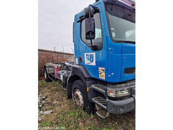 Грузовик RENAULT