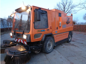 Подметально-уборочная машина SCHMIDT