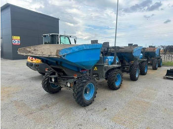 : фото в шапке страницы