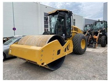 Компактор CATERPILLAR