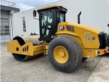 Компактор CATERPILLAR CS12GC