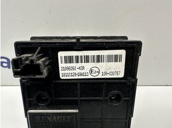 Приборная панель для Грузовиков Renault lights switch: фото 3 Приборная панель для Грузовиков Renault lights switch: фото 3