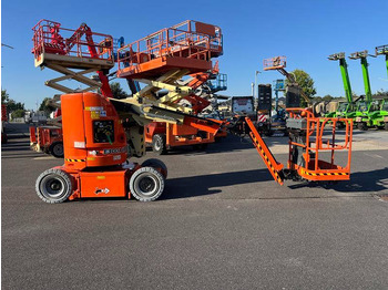 Коленчатый подъемник JLG