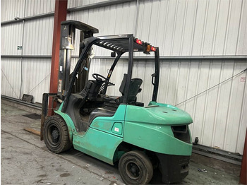 Дизельный погрузчик Mitsubishi FD35NT: фото 3 Дизельный погрузчик Mitsubishi FD35NT: фото 3