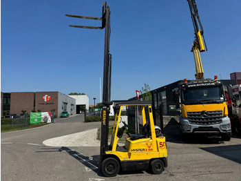 Газовый погрузчик HYSTER