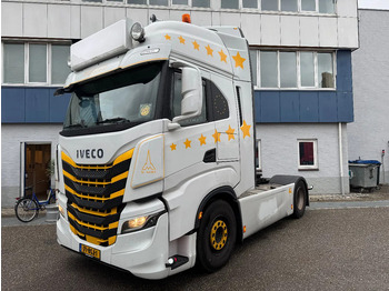 Тягач IVECO S-WAY
