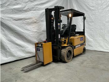 Вилочный погрузчик CATERPILLAR EP