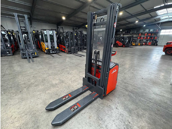 Вилочный погрузчик 2014 SERVICE +UVV 09/2026 LINDE L14 1.400KG TRIPLEX 470CM PALLET TRUCK ANT 1.982 HOURS: фото 4