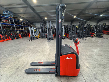 Вилочный погрузчик 2014 SERVICE +UVV 09/2026 LINDE L14 1.400KG TRIPLEX 470CM PALLET TRUCK ANT 1.982 HOURS: фото 3