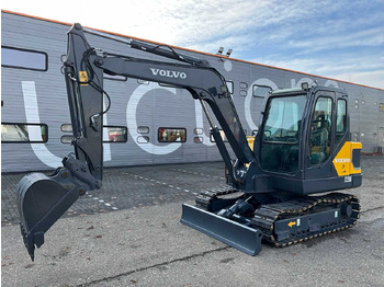 Экскаватор VOLVO EC55D