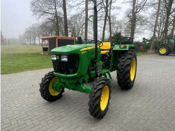 Трактор JOHN DEERE 2000 Series