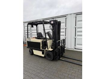 Вилочный погрузчик CATERPILLAR