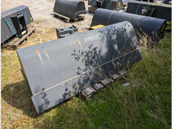 Колёсный погрузчик