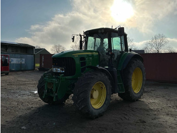 Трактор JOHN DEERE 7530