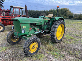 Трактор JOHN DEERE