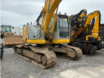 Гусеничный экскаватор NEW HOLLAND