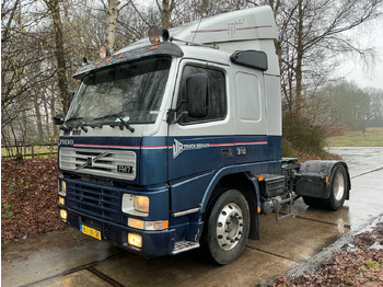 Грузовик VOLVO