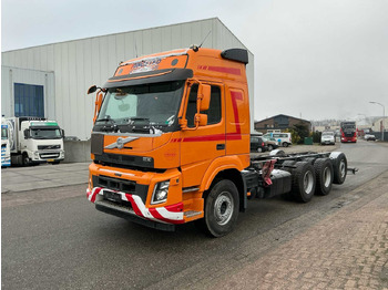 Грузовик VOLVO FMX 500