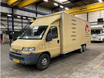 Лёгкий коммерческий автомобиль PEUGEOT