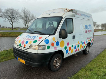 Лёгкий коммерческий автомобиль PEUGEOT Boxer