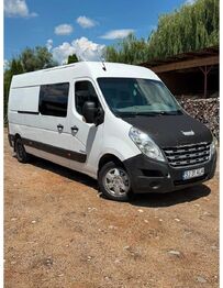 Лёгкий коммерческий автомобиль RENAULT Master