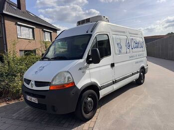 Лёгкий коммерческий автомобиль RENAULT Master