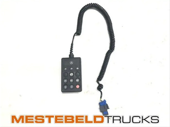 : фото в шапке страницы