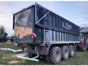 Самозагружающийся прицеп FLIEGL