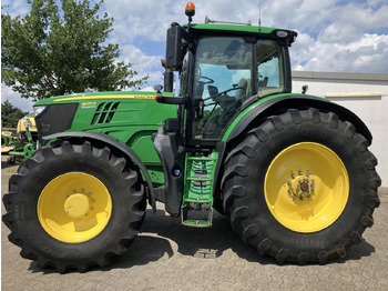 Трактор John Deere 6215R: фото 4