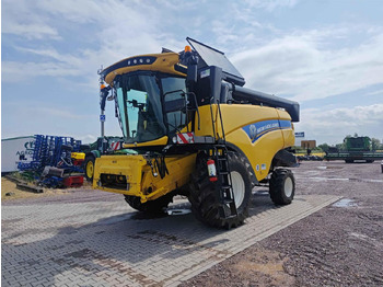 Зерноуборочный комбайн NEW HOLLAND CX series