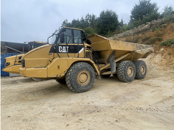 Сочленённый самосвал CATERPILLAR 730