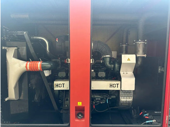 Электрогенератор Doosan Mecc Alte Spa 680 kVA Silent generatorset as New Demo 2021 !: фото 3 Электрогенератор Doosan Mecc Alte Spa 680 kVA Silent generatorset as New Demo 2021 !: фото 3