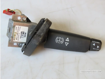 : фото в шапке страницы