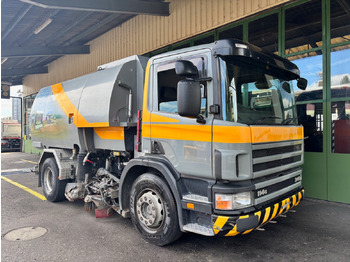 Подметально-уборочная машина SCANIA P114