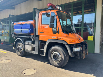 Самосвал UNIMOG U400