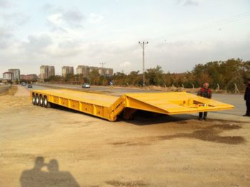 Новый Низкорамный полуприцеп EMIRSAN Front Loading Lowbed Trailer: фото 1