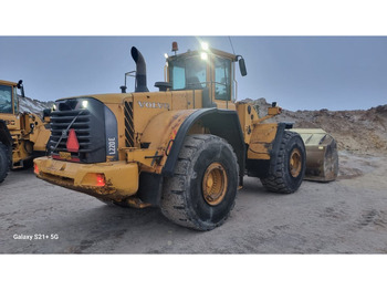 Колёсный погрузчик VOLVO L220E